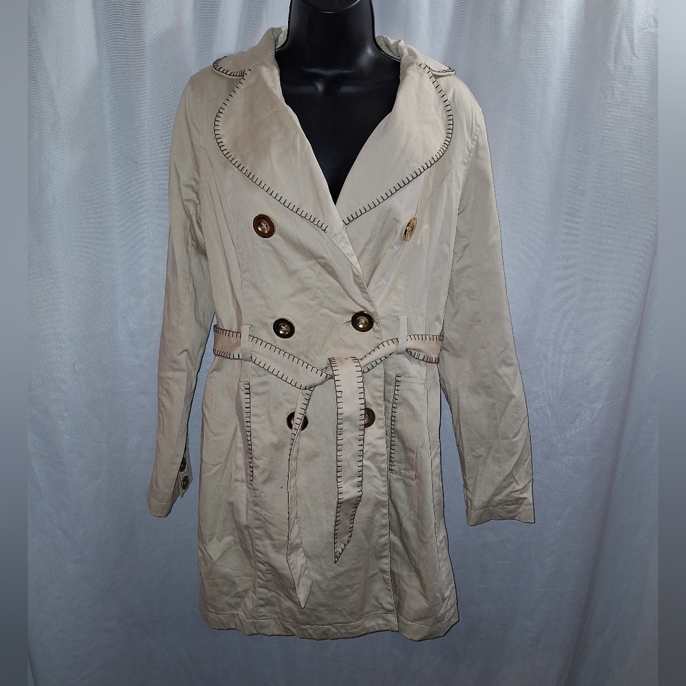 Powwow small trench coat
